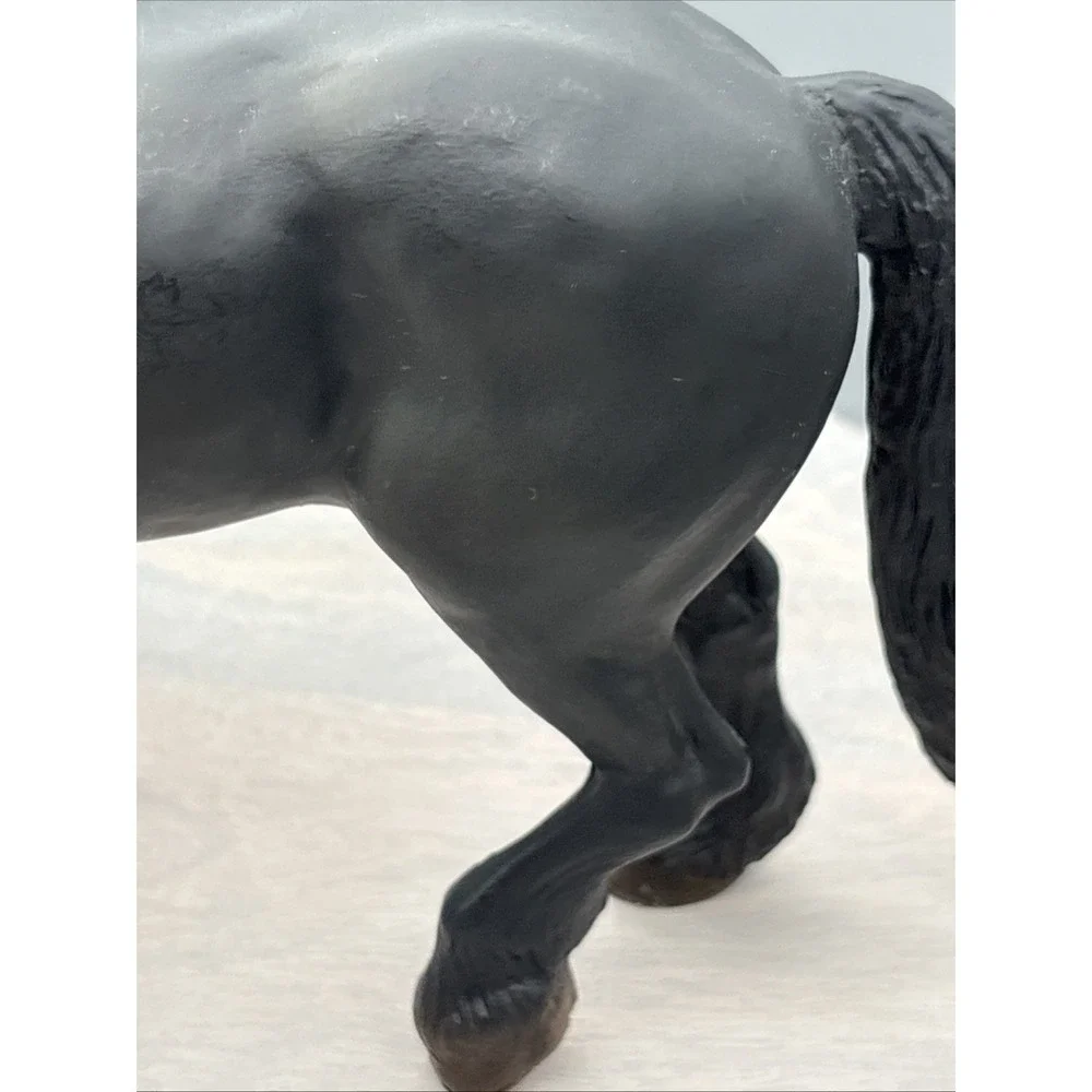 Friesian Stallion, Model #485, 1992-1995 Breyer Reeves Matte Black USA VTG